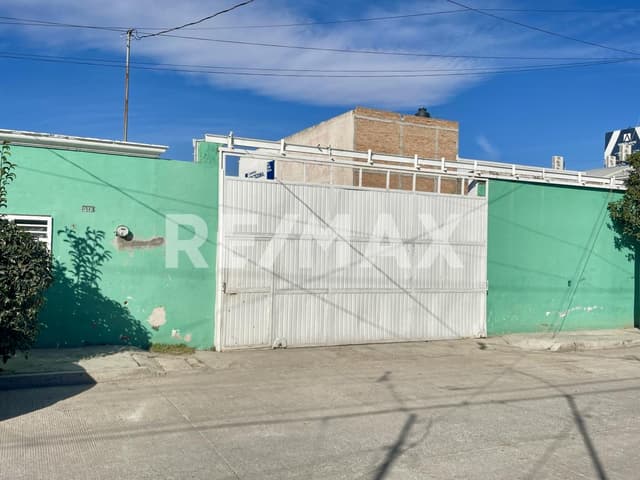 Terreno con oficinas y área de taller en Renta Valle del Guadiana