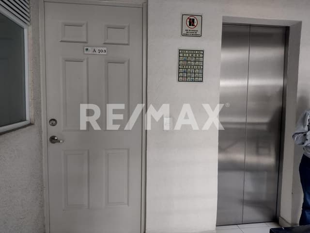 RENTA DEPARTAMENTO SEMIAMUEBLADO