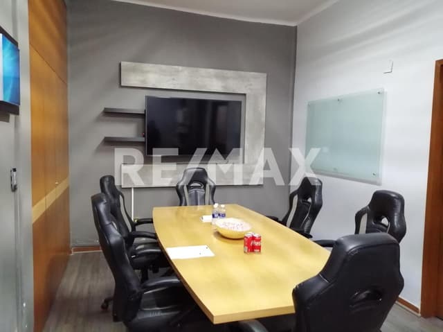 Oficina en Planta Baja en Renta con Alta Visibilidad Cerca de Reforma y Circuito Interior