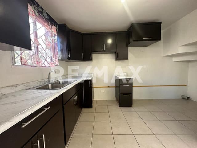 Casa en Renta en Viñas del Mar en área de Santa Fe en Tijuana