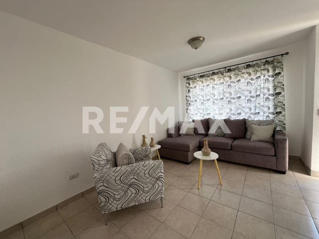 CASA AMUEBLADA EN RENTA EN PASEOS DEL BOSQUE 