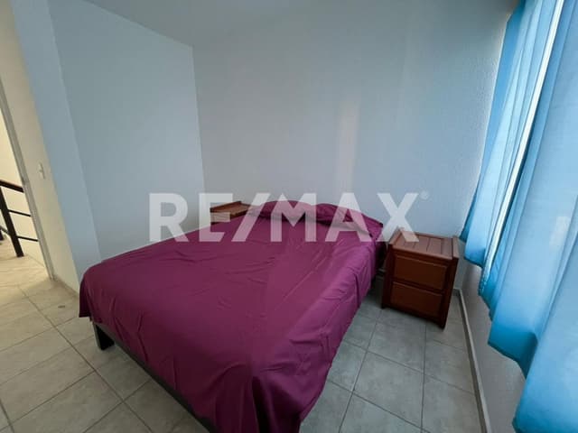 CASA AMUEBLADA EN RENTA EN PASEOS DEL BOSQUE 