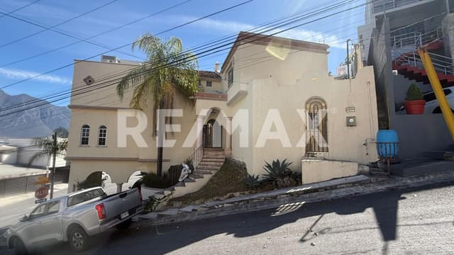 CASA EN RENTA, DEL PASEO RESIDENCIAL