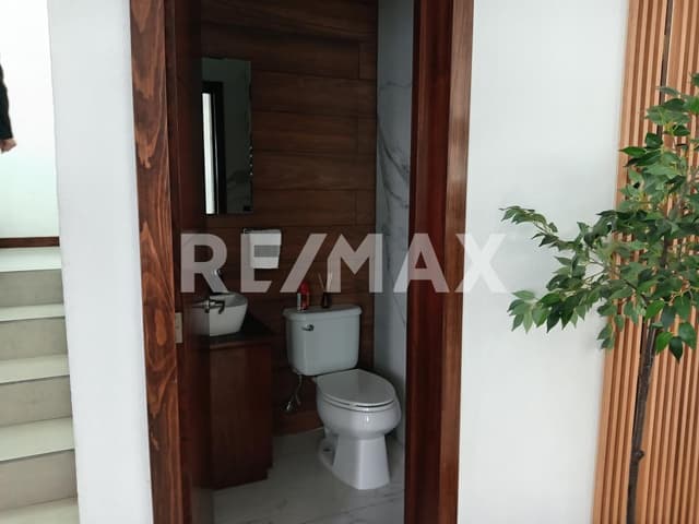 VENTA CASA MILENIO III