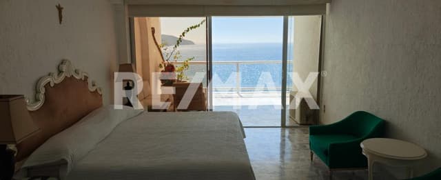 DEPARTAMENTO CON ACCESO A PLAYA EN ACAPULCO