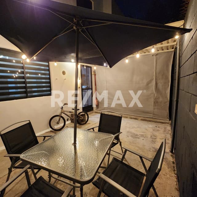 CASA EN VENTA REAL DE CUMBRES MONTERREY RECIEN REMODELADA