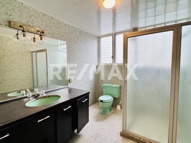 VENTA CASA EN LOMAS DE TECAMACHALCO