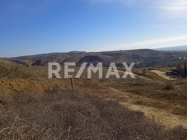Venta de 2 Terrenos Juntos – 400 m² con Vista Espectacular al Mar 