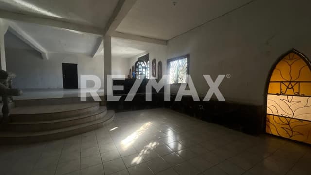 Impresionante Casa con Vista al Mar en Primotapia