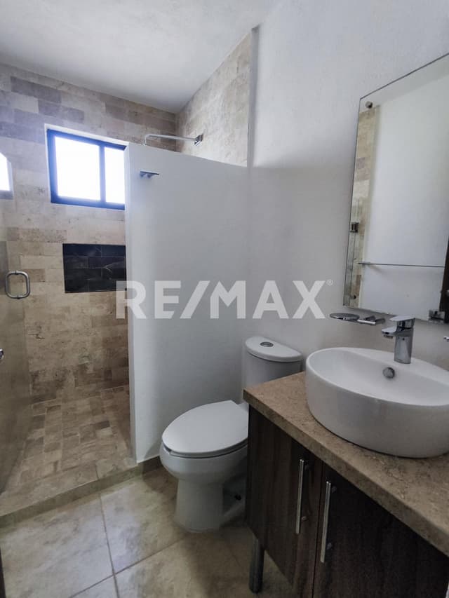 CASA RENTA CUMBRES DEL LAGO