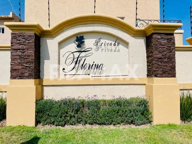 CASA EN VENTA EN CONDOMINIO