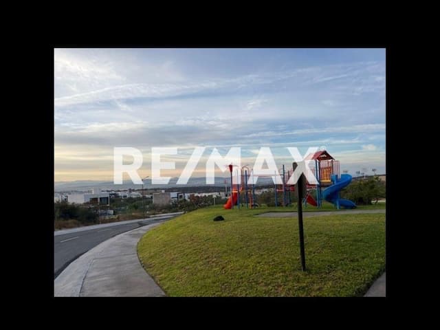 TERRENO EN VENTA EN EL MARQUES 