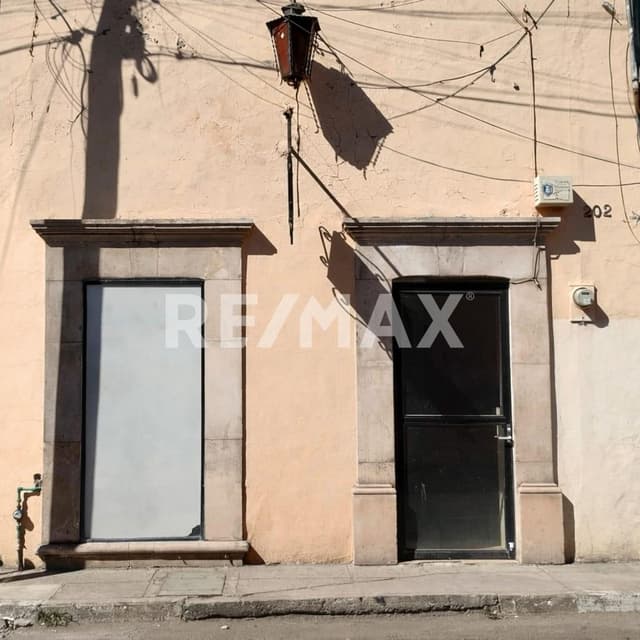 LOCAL COMERCIAL EN RENTA CALLE PATONI