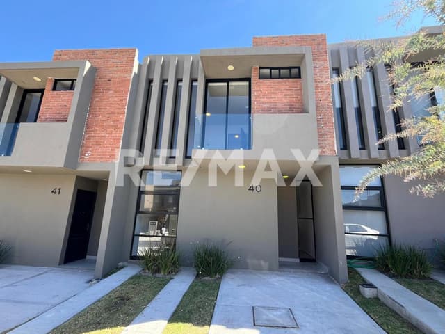 RCR CASA RENTA ZAKIA XANADU