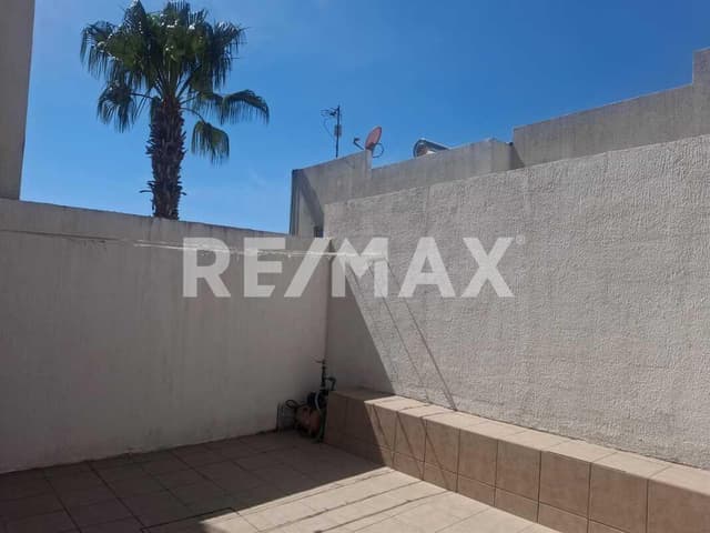 CASA RENTA AMUEBLADA EL MIRADOR CONDOMINIO SAN LORENZO EL MARQUES QUERETARO