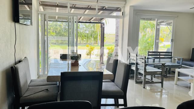 Tu Villa en la Playa: Terrasol Diamante con Amenidades de Lujo por $2.95 MDP CASA en Venta Acapulco: 3 Recámaras frente a Playa Bonfil 