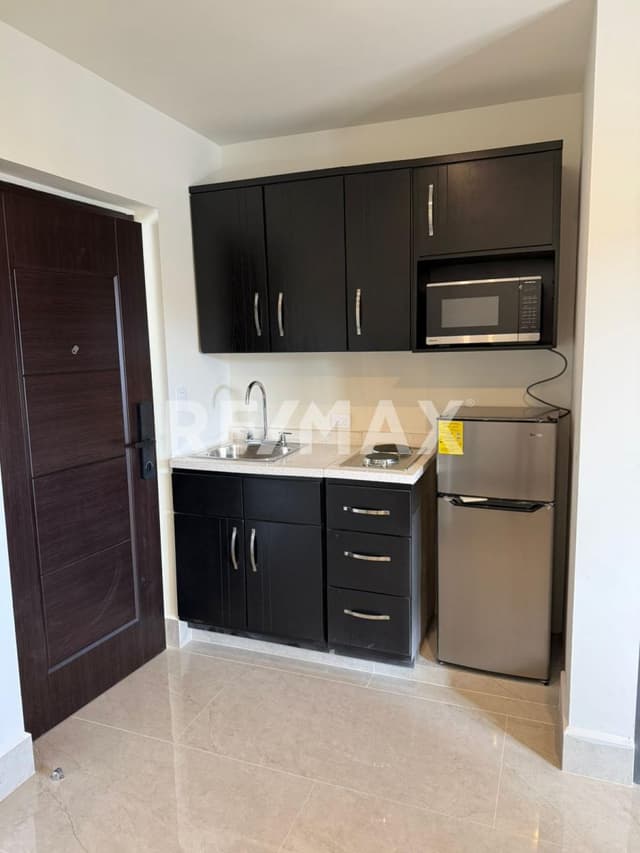 Departamento Amueblado en Renta – Colonia Roble, San Nicolá