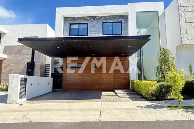 CASA EN VENTA EN MISION SAN JERONIMO, QUERETARO