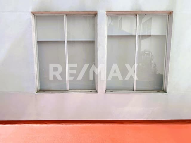 Departamento Remodelado en Planta Baja a Pasos del Metro Tacubaya ¡Ubicación Privilegiada!