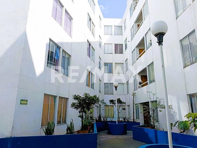 Departamento Remodelado en Planta Baja a Pasos del Metro Tacubaya ¡Ubicación Privilegiada!