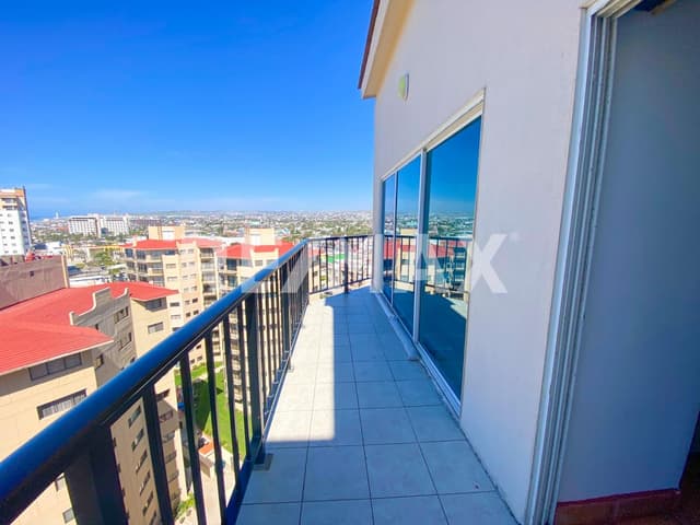 Invierte Frente al Mar: Condominio de 1 Recámara en Venta 