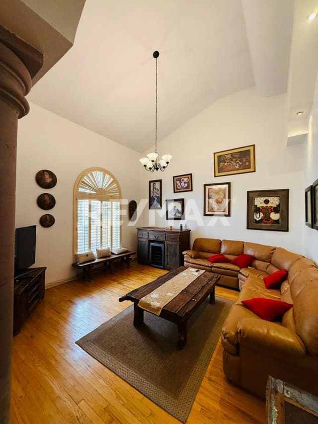 RESIDENCIA DE LUJO EN VENTA EN REAL DE SAN JOSE 