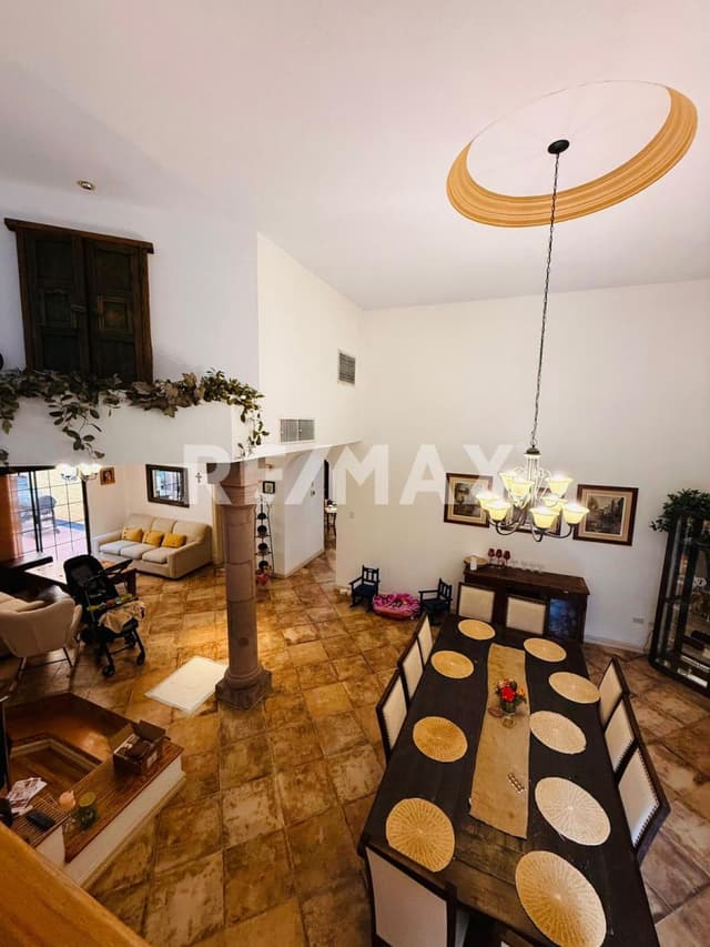 RESIDENCIA DE LUJO EN VENTA EN REAL DE SAN JOSE 