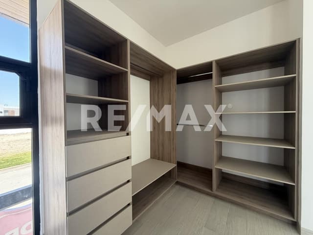 CASA EN VENTA EN EL CARDENCHAL