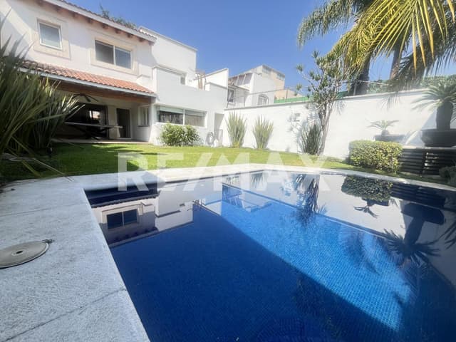 Venta de casa en San Jerónimo Ahuatepec, Cuernavaca, Morelos...Clave 6132
