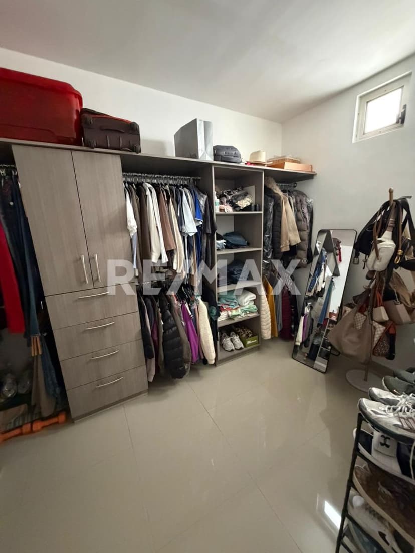 Gallery preview 3