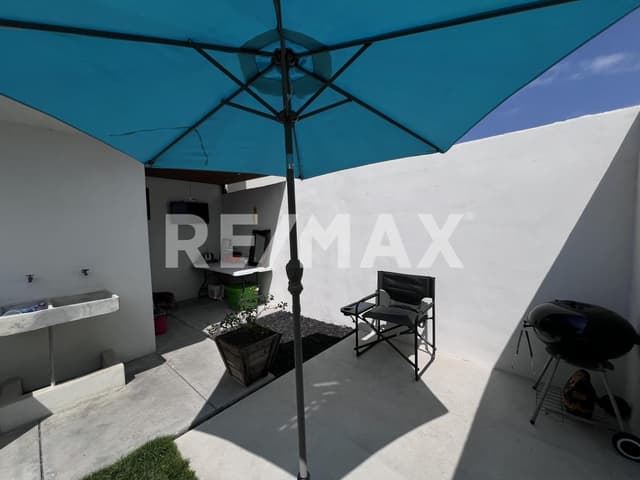 CASA EN VENTA CON LIBERTAD DE GRAVAMEN, FRACC. JARDINES DE LA SILLA 2DO SEC. 4TA ETAPA. 