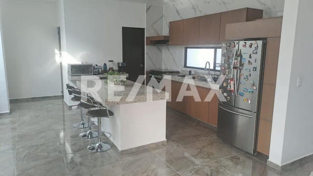 Casa en Pre-Venta en esquina