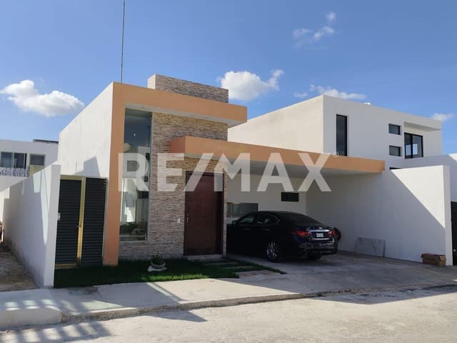 Casa en Pre-Venta en esquina