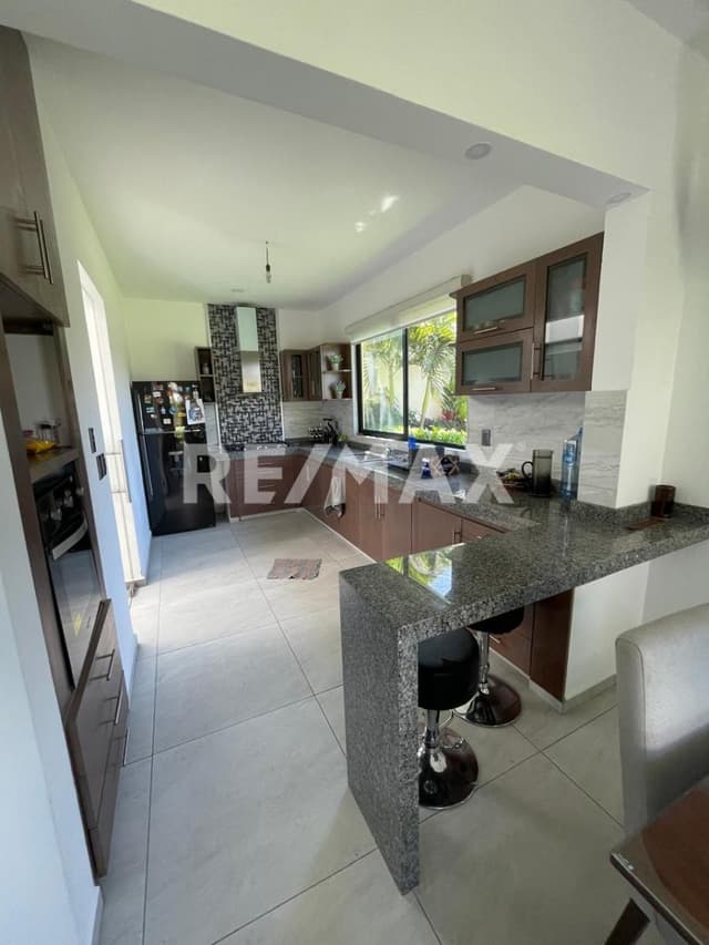 Renta de casa en condominio, Col. Lomas de Jiutepec, Jiutepec, Morelos...Clave 6141