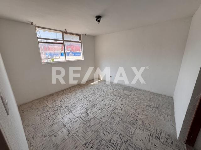 Casa en RENTA Super Ubicación !