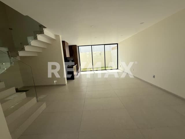 CASA NUEVA EN VENTA CAPITAL NORTE