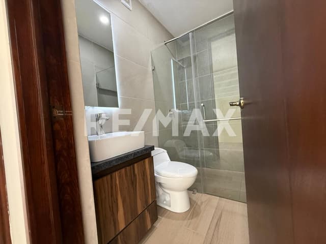 CASA NUEVA EN VENTA CAPITAL NORTE