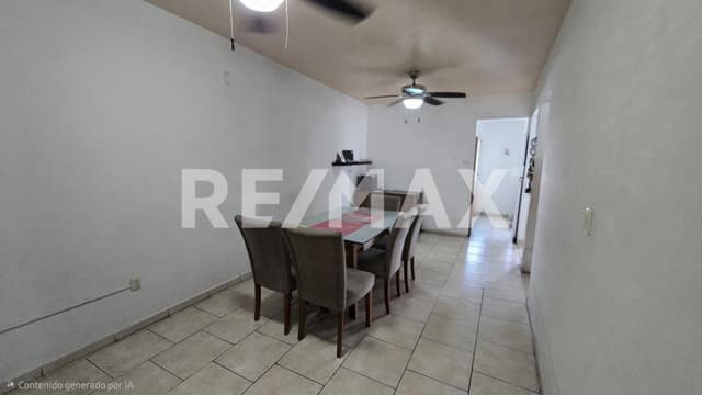 CASA EN VENTA – COL. LOMA LINDA, MONTERREY