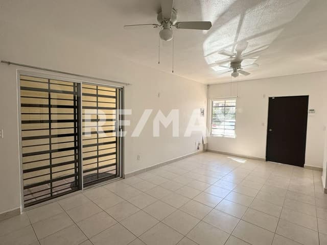 MADEIRA RESIDENCIAL, CASA EN RENTA