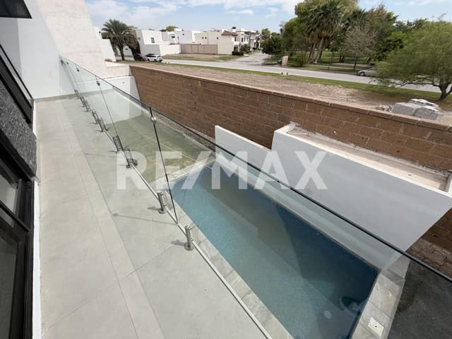 CASA EN VENTA EN EL CARDENCHAL