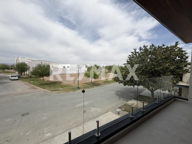 CASA EN VENTA EN EL CARDENCHAL