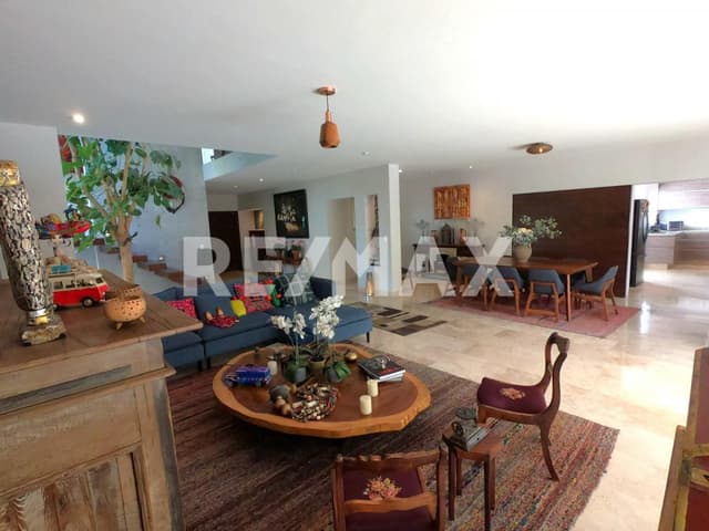CASA VENTA  JURIQUILLA LA RICA 