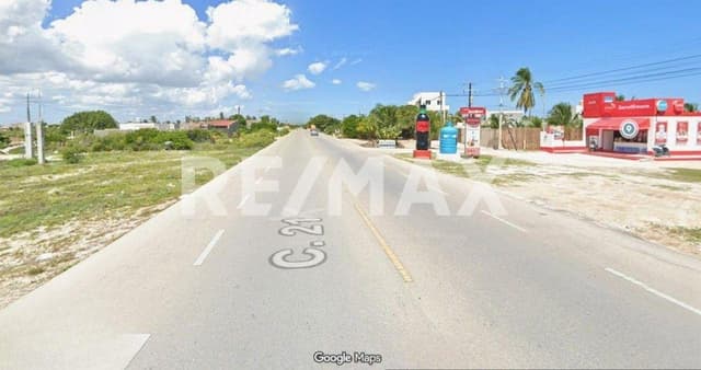 Remate de terrenos en CHELEM puerto 500m2 disponibles