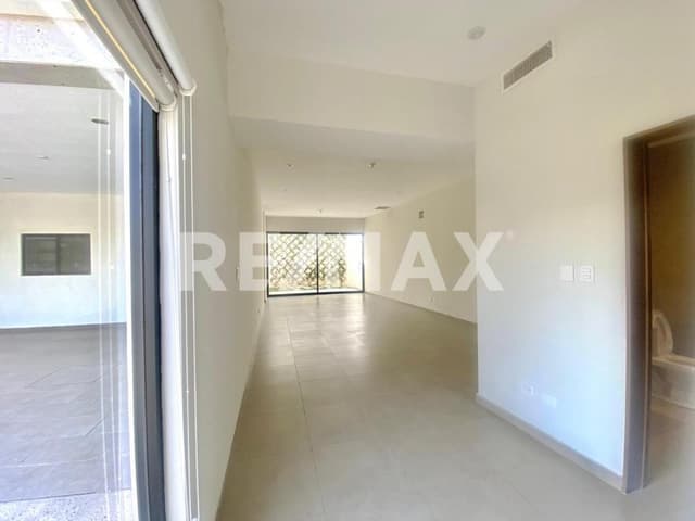 CASA EN VENTA EN LAS ACACIAS