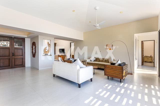 Casa Hildy Hermitage Vía La Paloma, Cabo Corridor