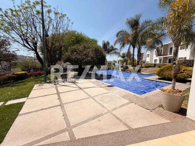 DEPARTAMENTO EN RENTA EN COLINAS DEL SANTUARIO