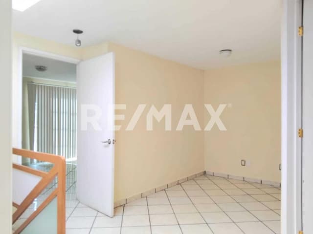 Casa Comercial en Renta, Col. Casa Blanca, Metepec, Estado de México