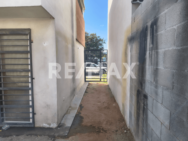 Casa en Venta en Valle Santa Isabel – Sector Valladolid, Juárez, Nuevo León