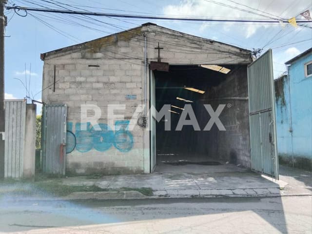 Terreno con construcción en Venta, Santa María Totoltepec, Toluca, Estado de México