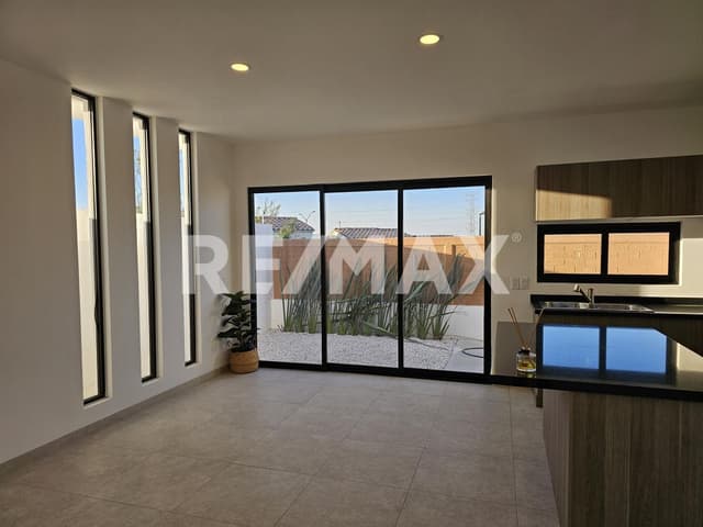 CASA RENTA CAPITAL SUR